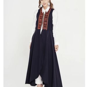 Sleeveless Vest With Embroidery Size L